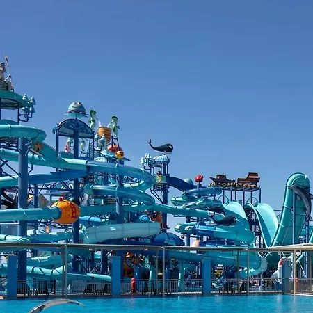 Nirvana Cosmopolitan - Convention & Sports Center 5*