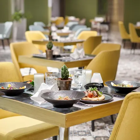 Nirvana Cosmopolitan - Convention & Sports Center Resort Antalya