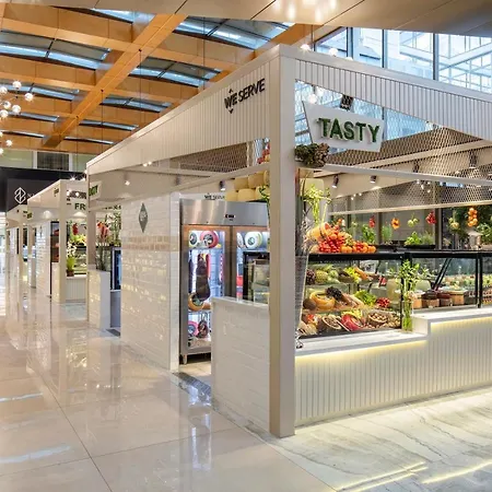 Nirvana Cosmopolitan - Convention & Sports Center Θέρετρο
