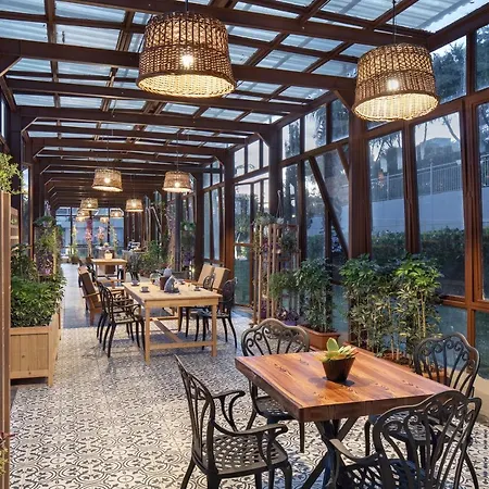 Θέρετρο Nirvana Cosmopolitan - Convention & Sports Center Αττάλεια